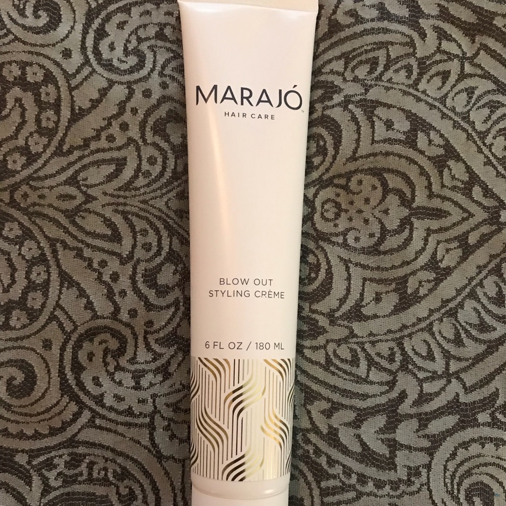 Marajo BlowOut styling crepe
